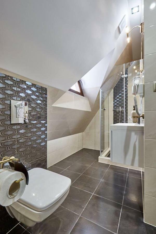 Aga Appartement Suche Buitenkant foto